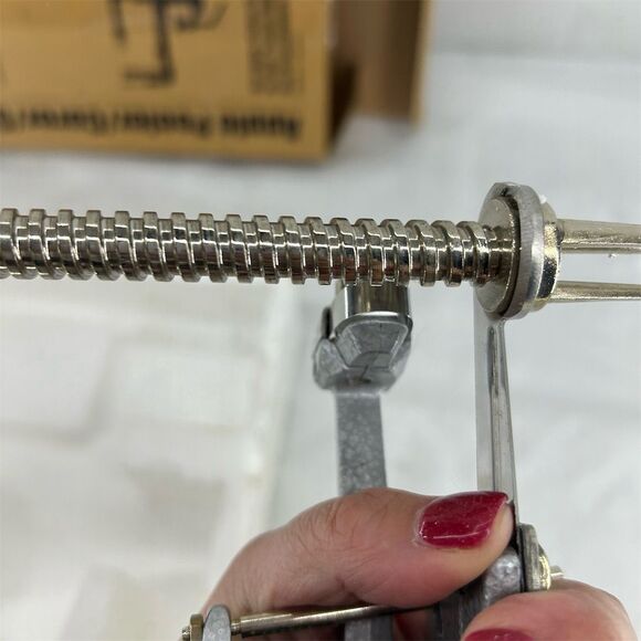 Pampered Chef Apple Peeler Corer Slicer with Box & Instructions - Picture 6 of 15